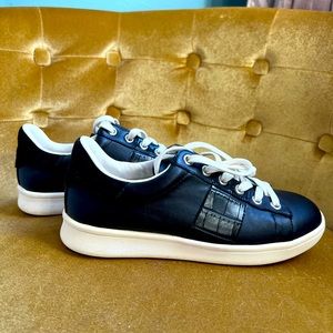 ‼️SOLD‼️Sam Edelman leather sneakers